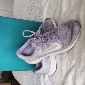 Nike Downshifter Women's size 8.5 Purple Agate/White-Lavender Mist